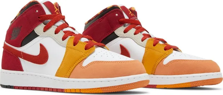Air Jordan 1 Mid SE GS Picnic sneakers, white
