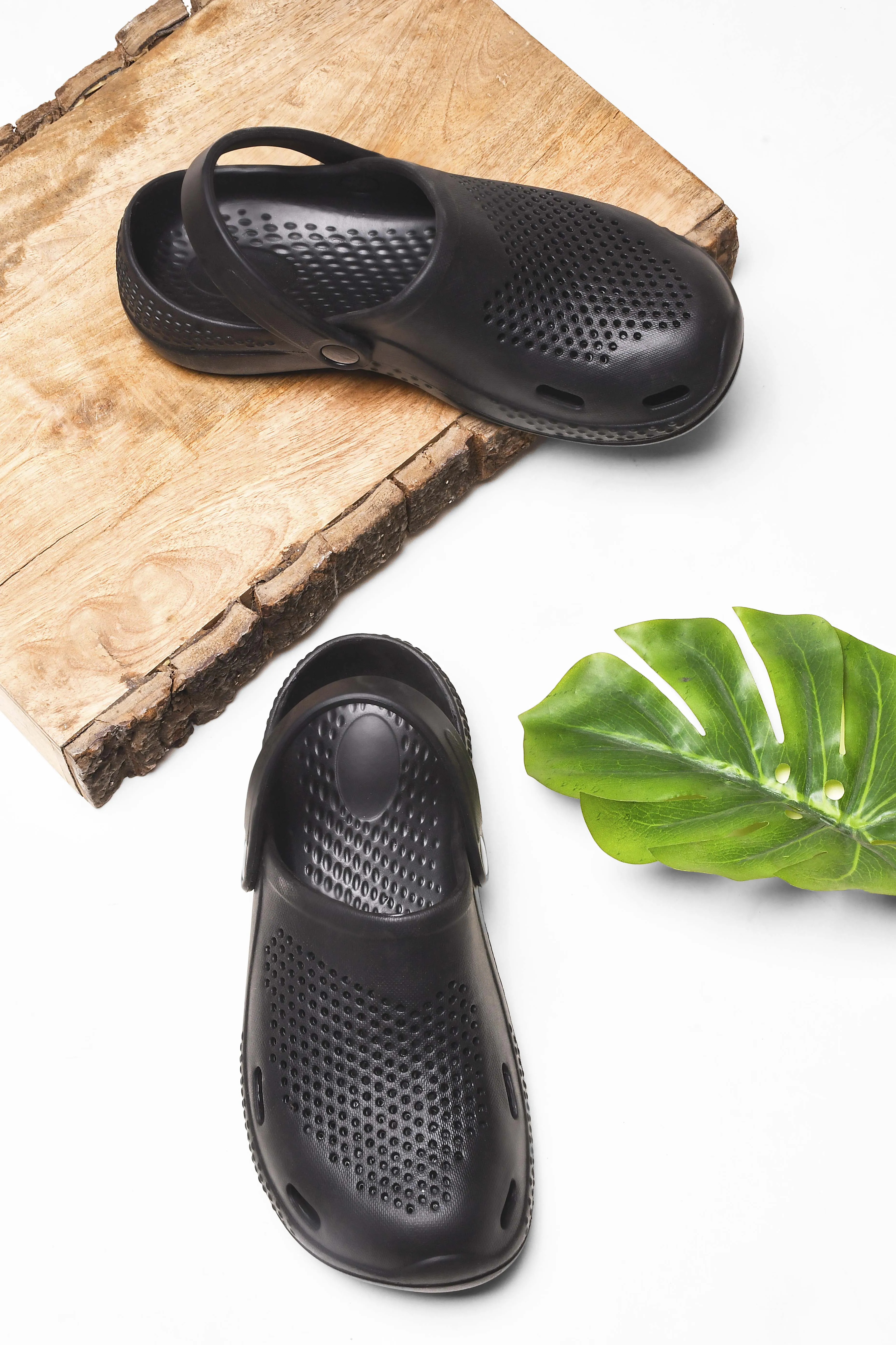 Bersache Extra Soft Classic Casual with  Regular wear with Ultra Soft & Flexibility Technology Clogs for Men's & Boy's- 6011- Black
