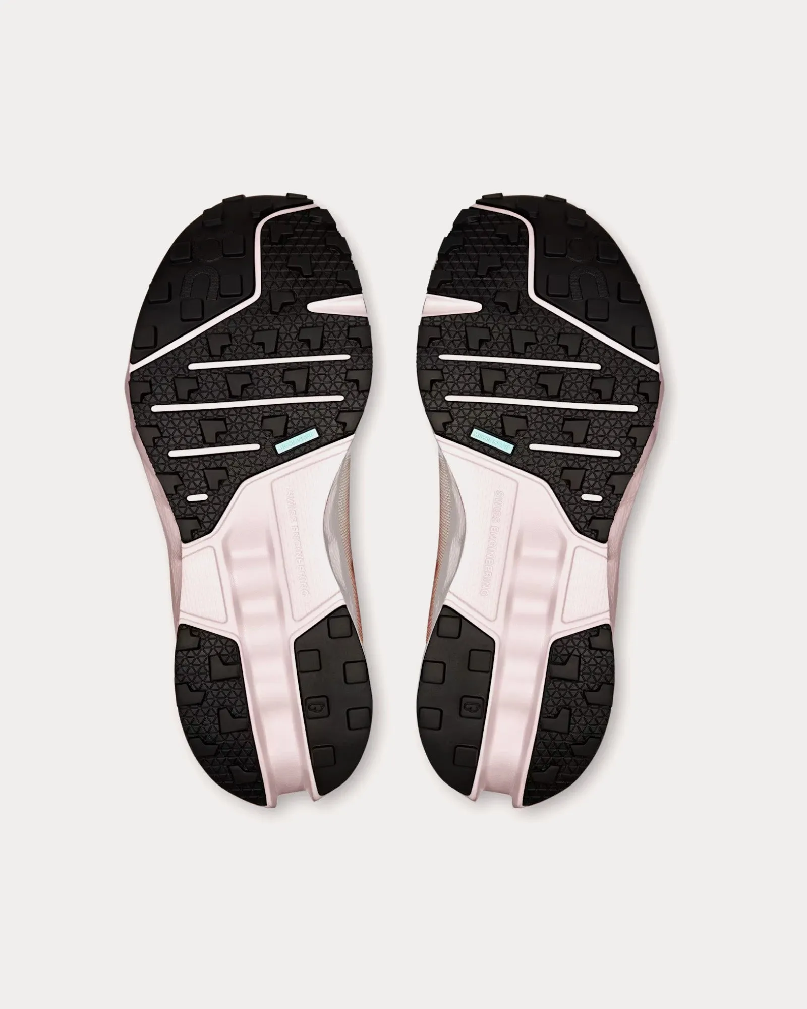 Cloudsurfer Trail Waterproof Sandstone / Silver Running Shoes