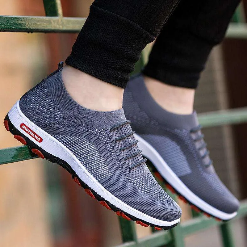 Low Outdoor Tennis Sneakers
