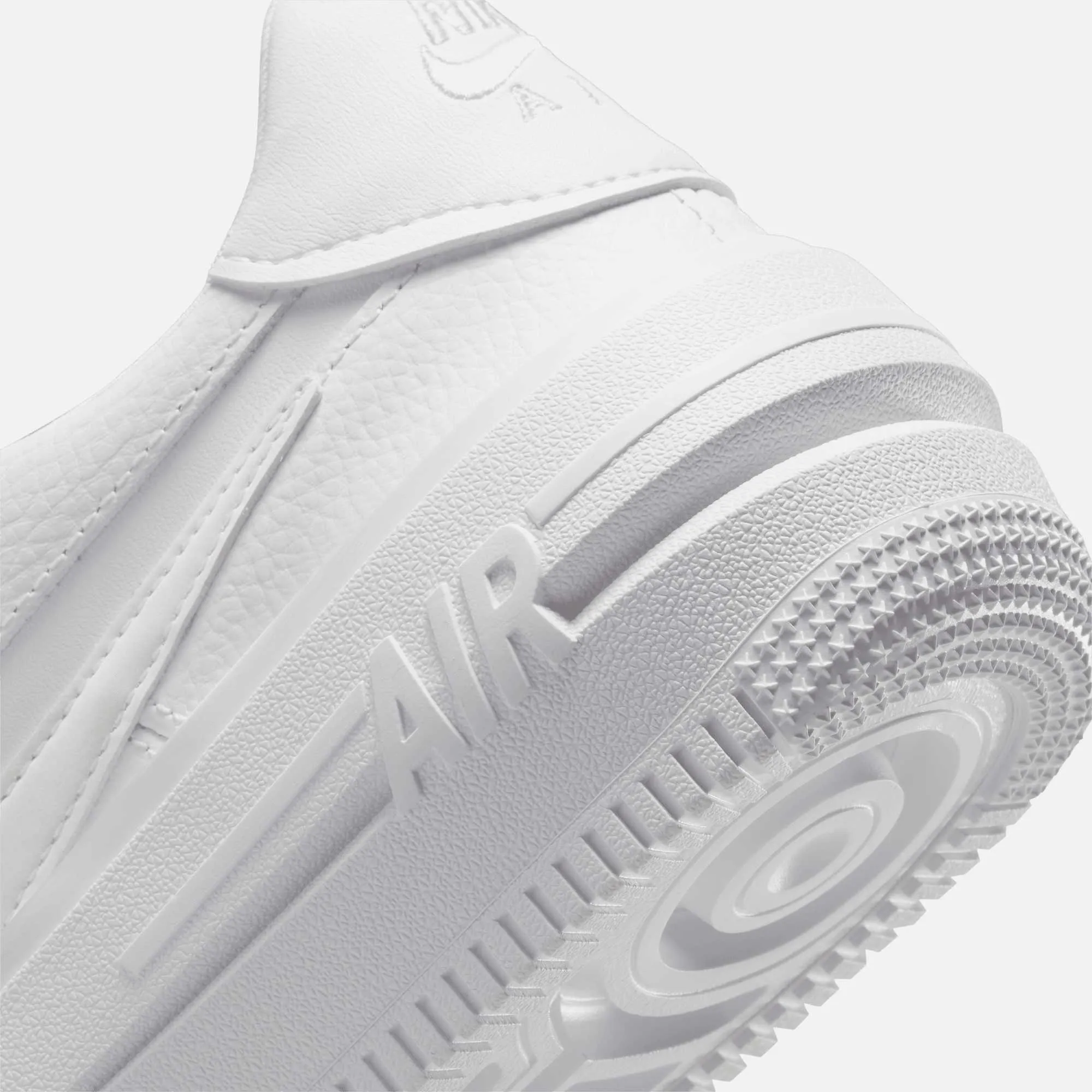 Nike Women's Air Force 1 PLT.AF.ORM White